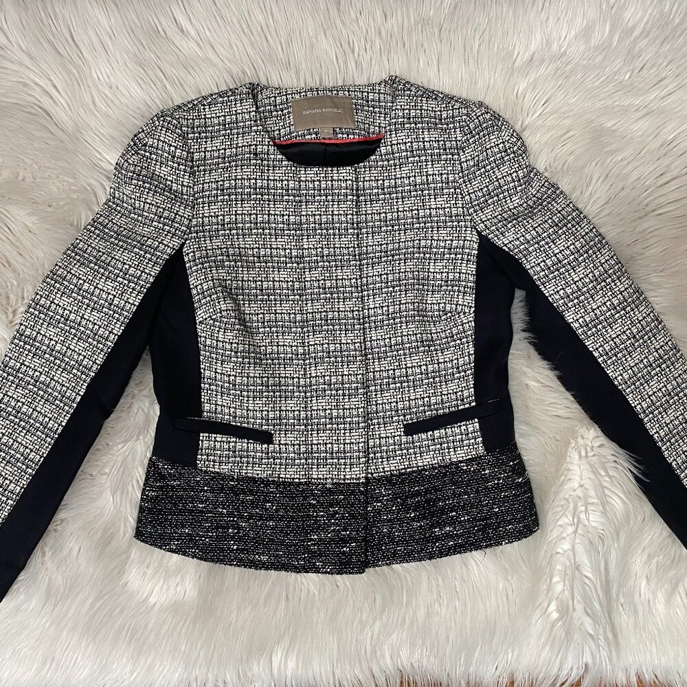 Banana Republic Mixed Media Fitted Jacket  Black and Creamy White Size 0